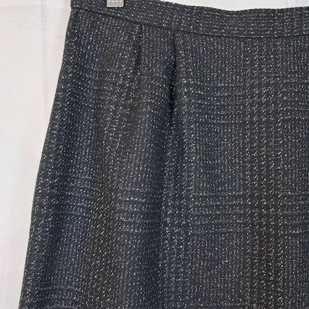 Vtg ANNE KLEIN 10 Wool Glen Plaid Midi Skirt Black Gray Tweed Skirt Pleated - Picture 2 of 5